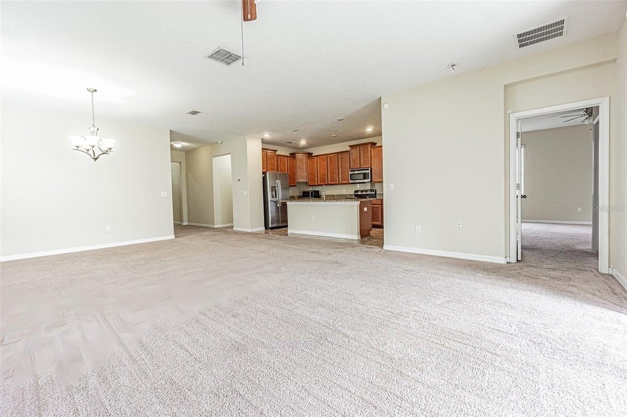 907 Peregrine Hill Pl - Photo 3 of 20