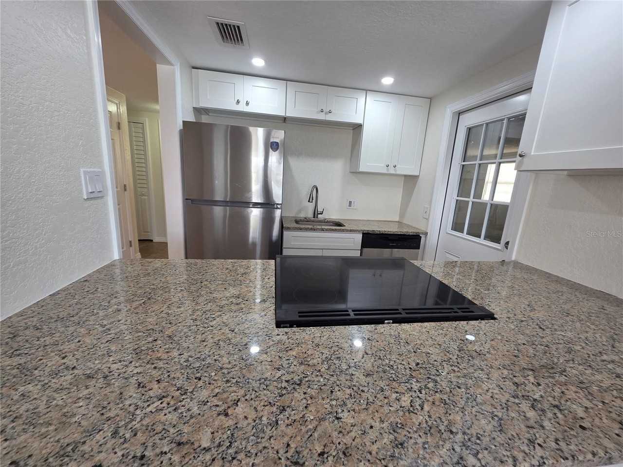 4926 Getner St #4926 - Photo 4 of 17