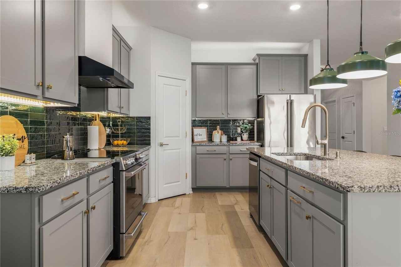 13166 Brookside Moss Dr - Photo 7 of 50