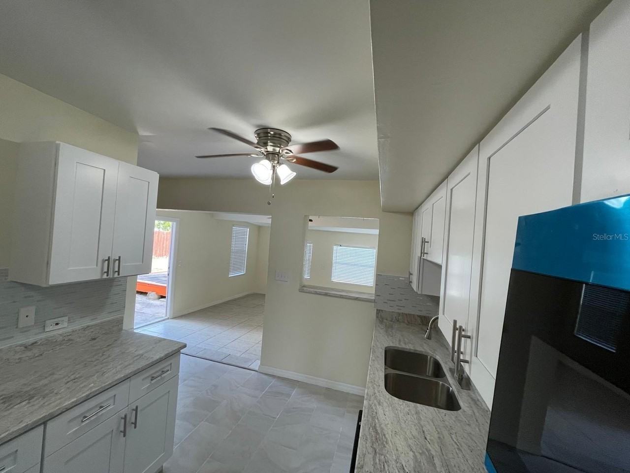 309 Country Club Dr - Photo 5 of 15