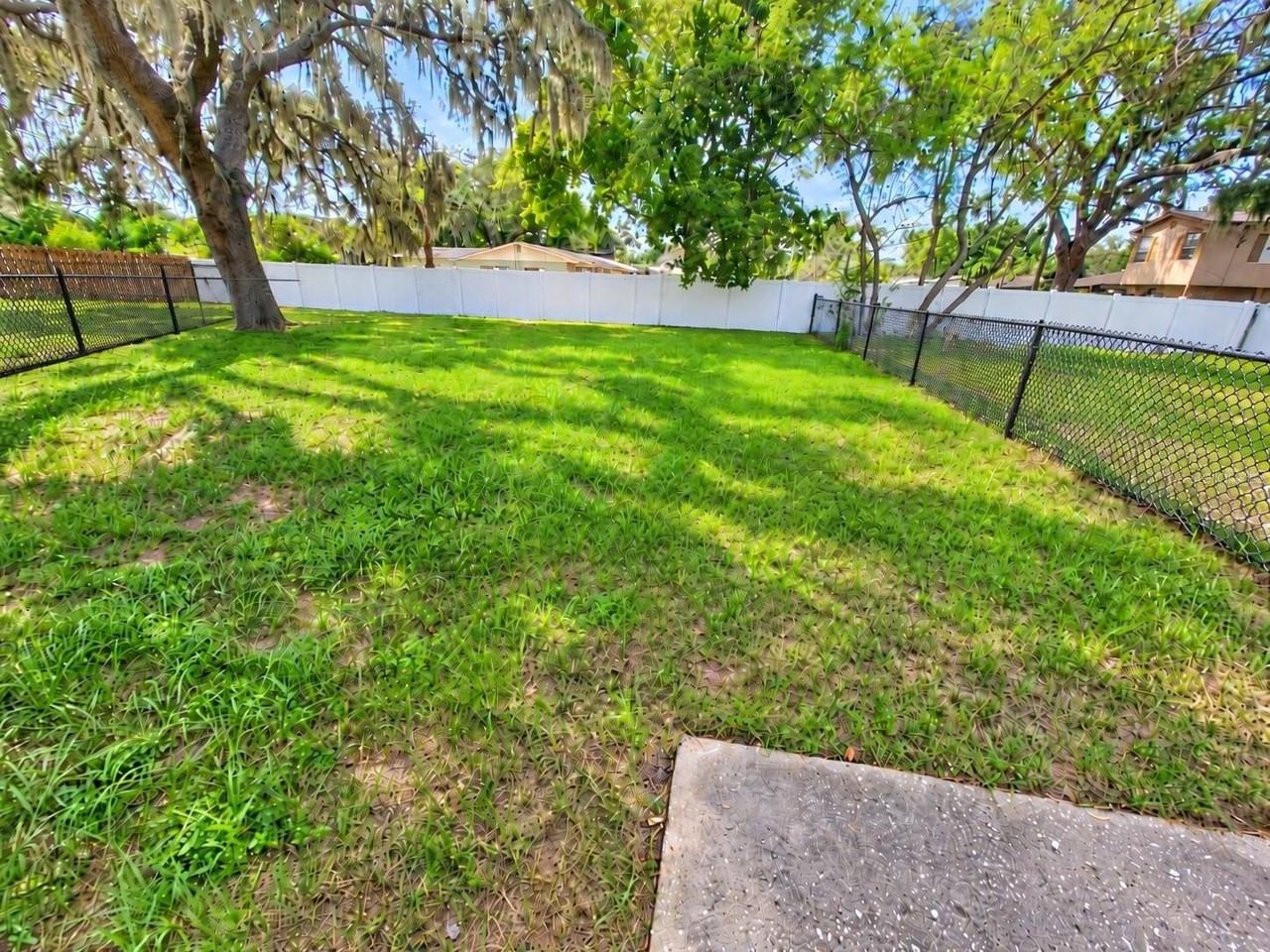 6905 Mathers Ln - Photo 3 of 8