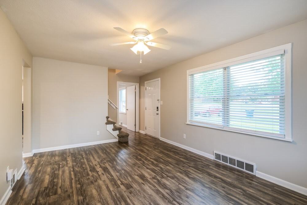 4629 Lor Ann Ave - Photo 7 of 20