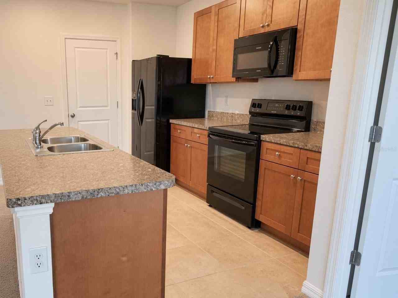 3499 N Vonnegut Pt - Photo 5 of 20