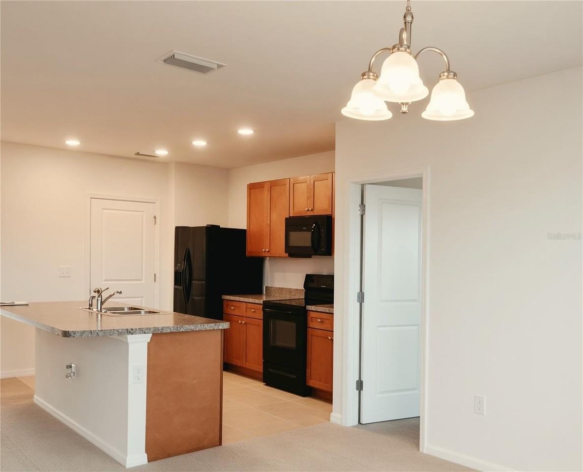 3499 N Vonnegut Pt - Photo 7 of 20