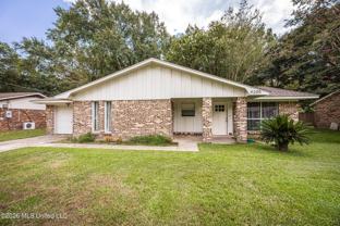 9205 Warbler Ave - Photo 1 of 1