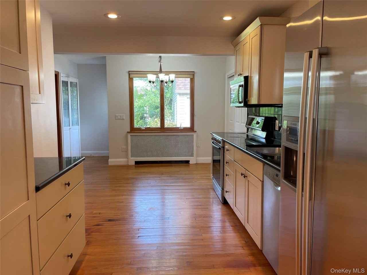 6 Dawes Ave - Photo 5 of 14