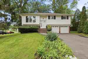 featured image of 22 Cedar St