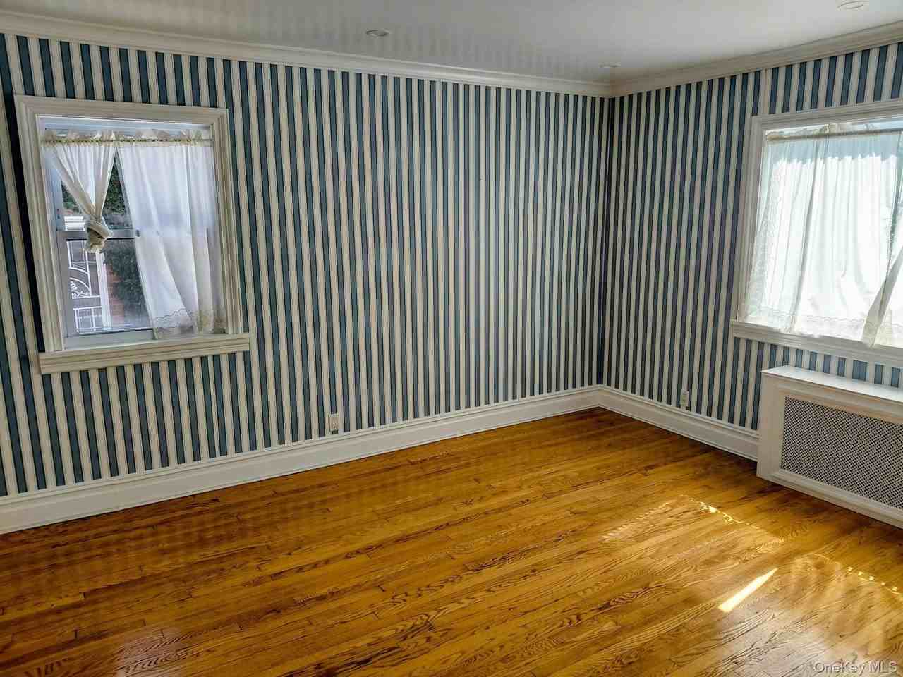 6720 Austin St - Photo 4 of 8