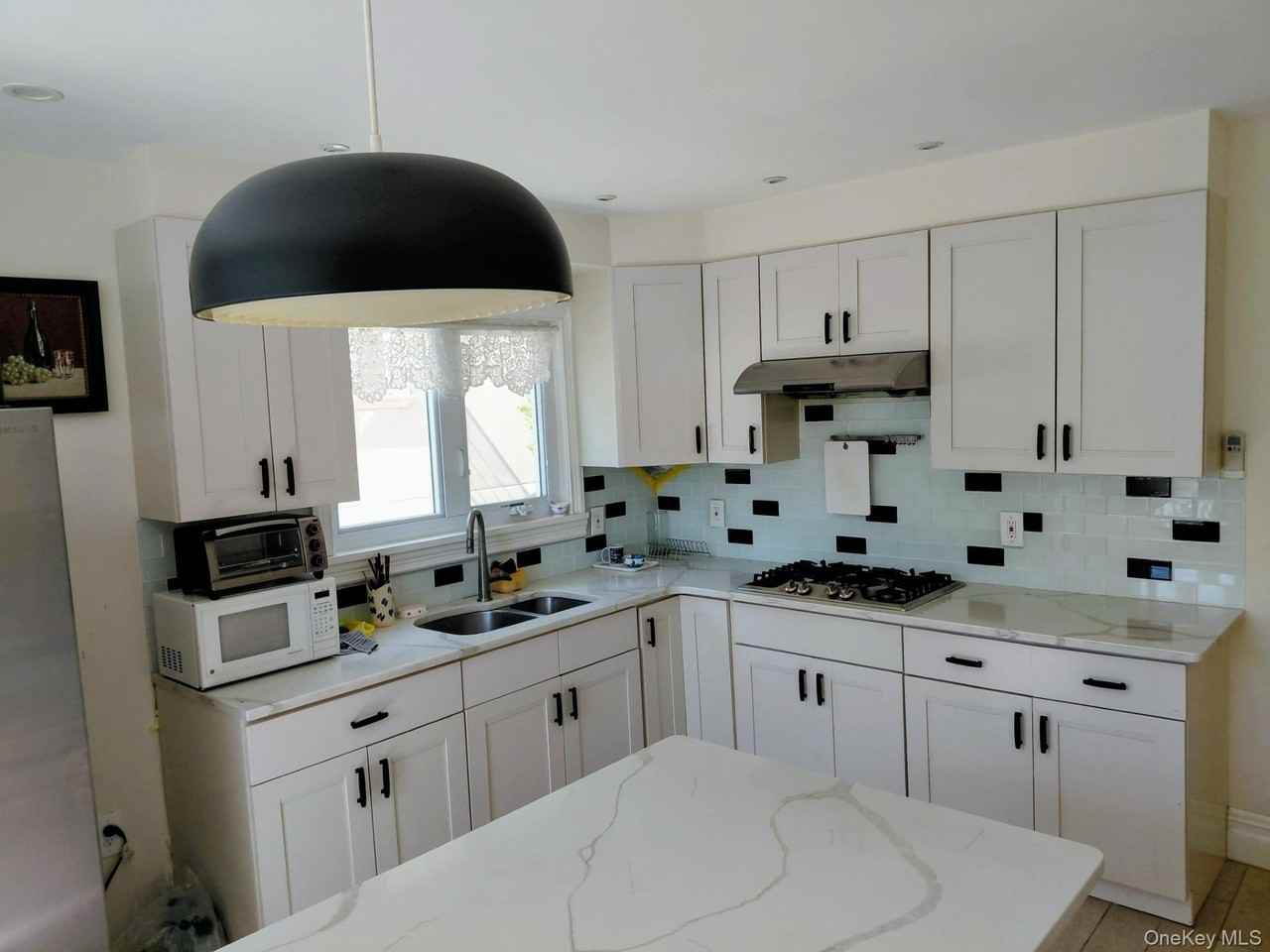 6720 Austin St - Photo 6 of 8