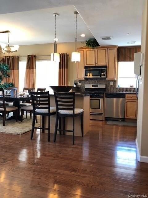 7219 Sandy Dune Way - Photo 5 of 19