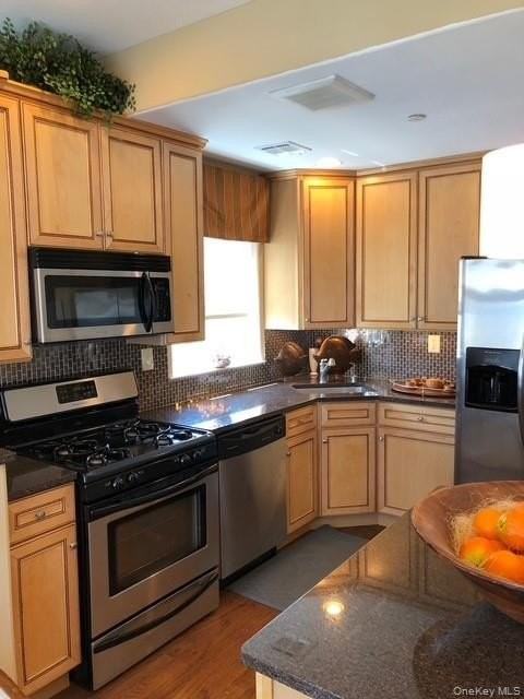 7219 Sandy Dune Way - Photo 6 of 19
