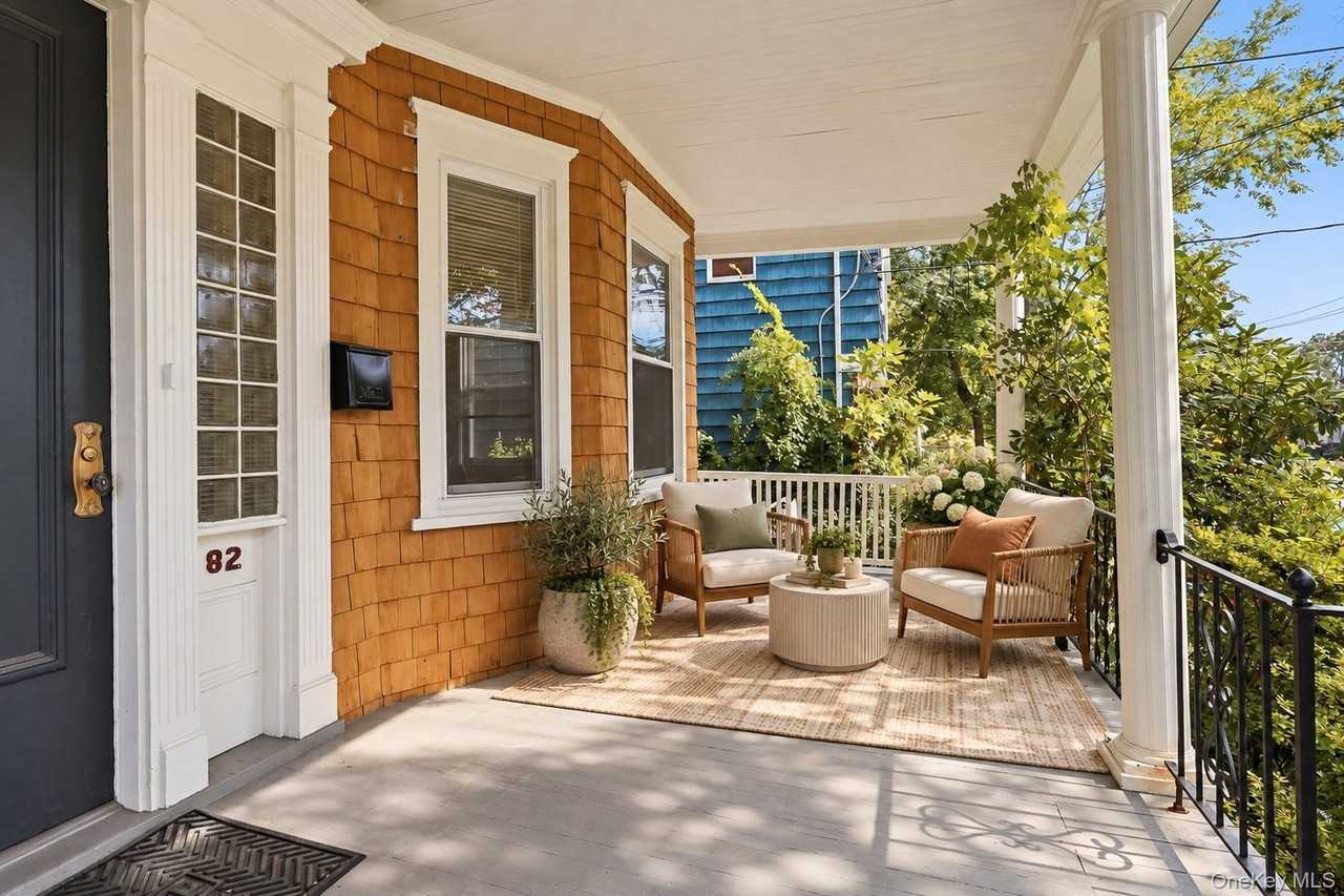 82 Quinby Ave - Photo 4 of 44