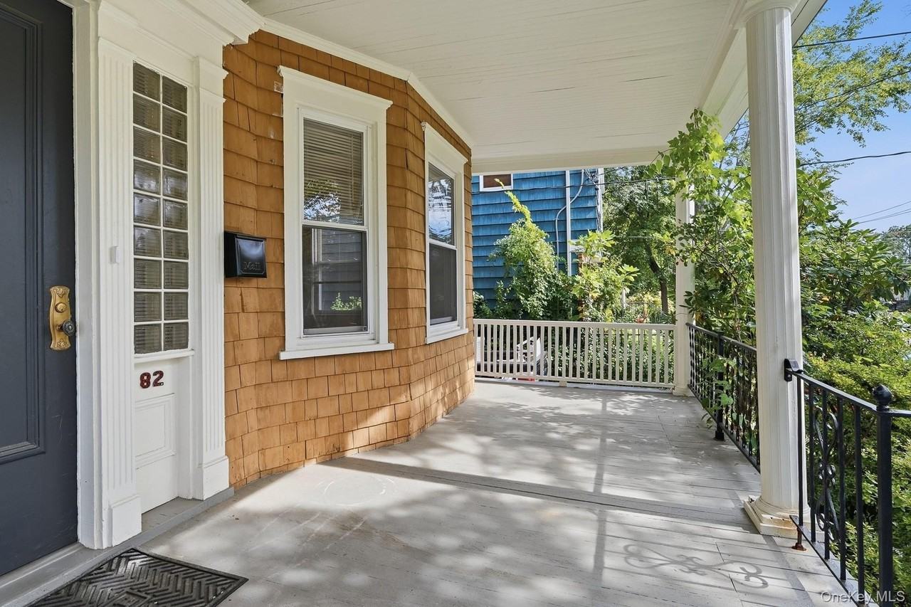 82 Quinby Ave - Photo 5 of 44