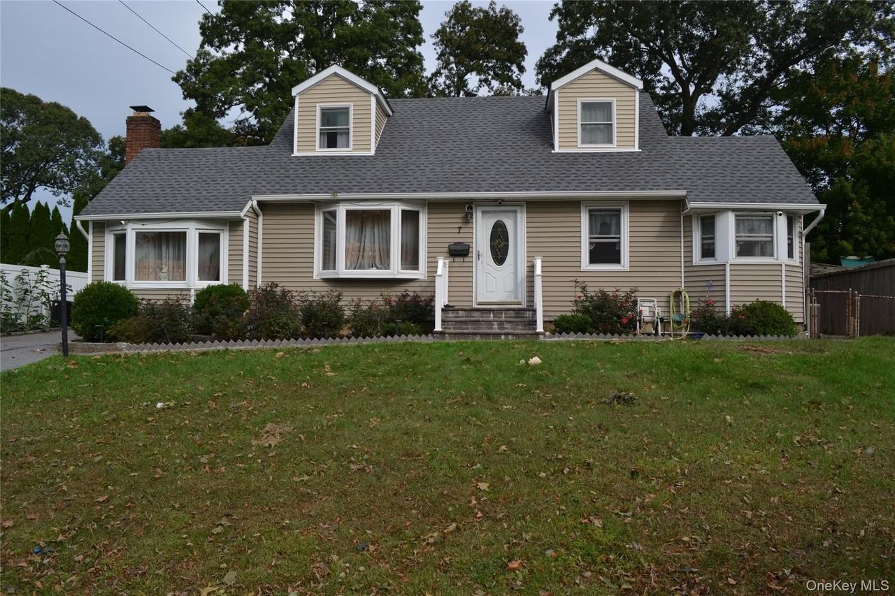 7 Grand Haven Dr