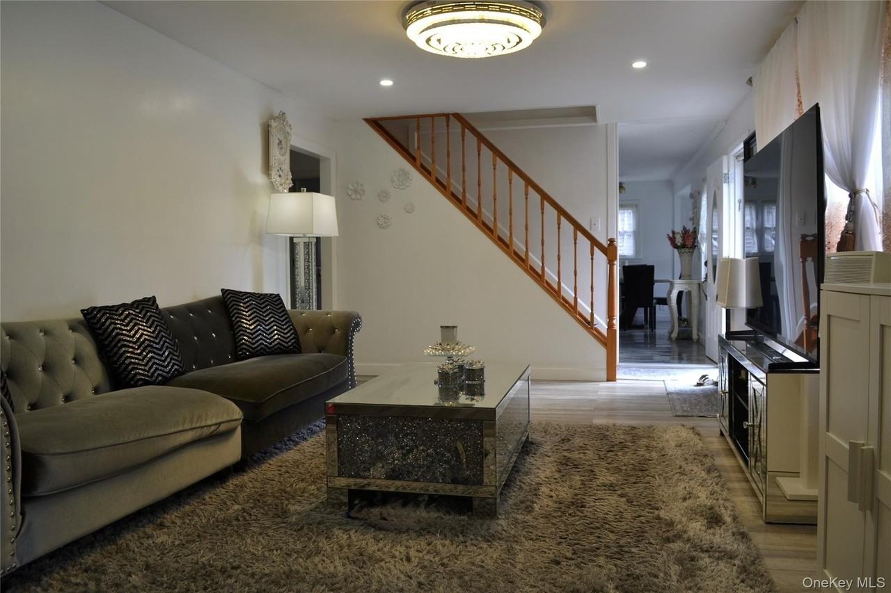 7 Grand Haven Dr - Photo 5 of 15