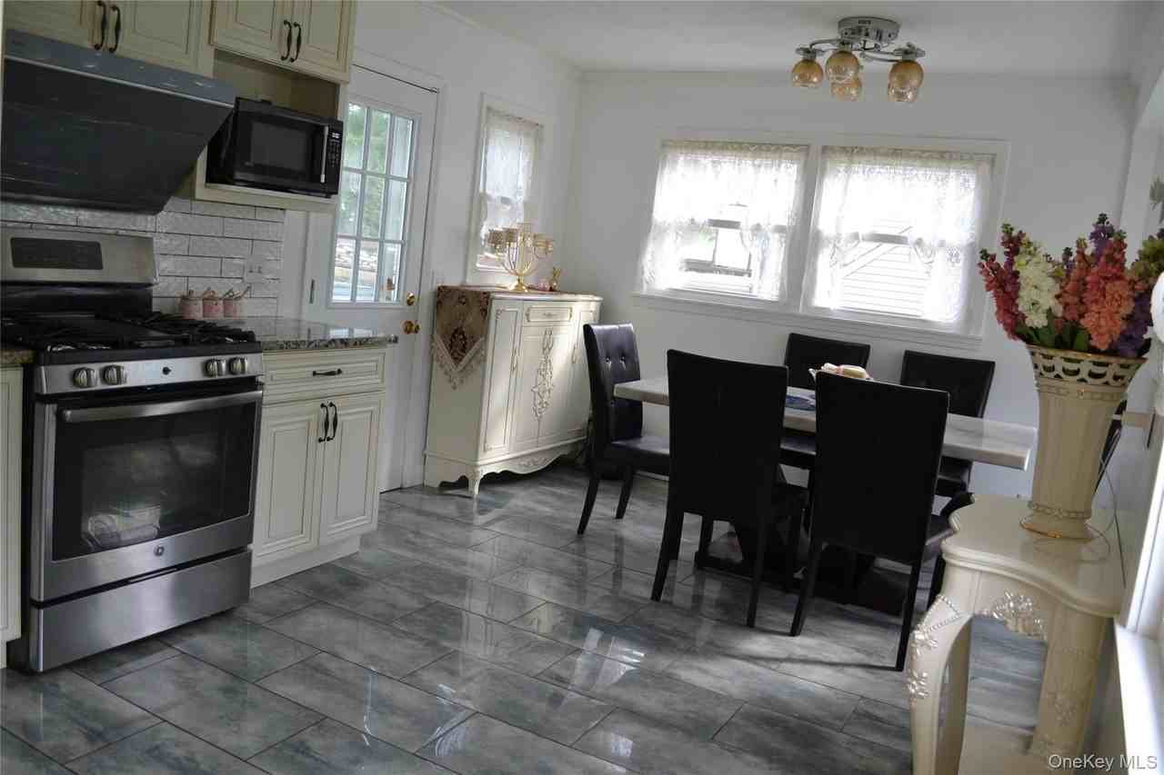 7 Grand Haven Dr - Photo 6 of 15