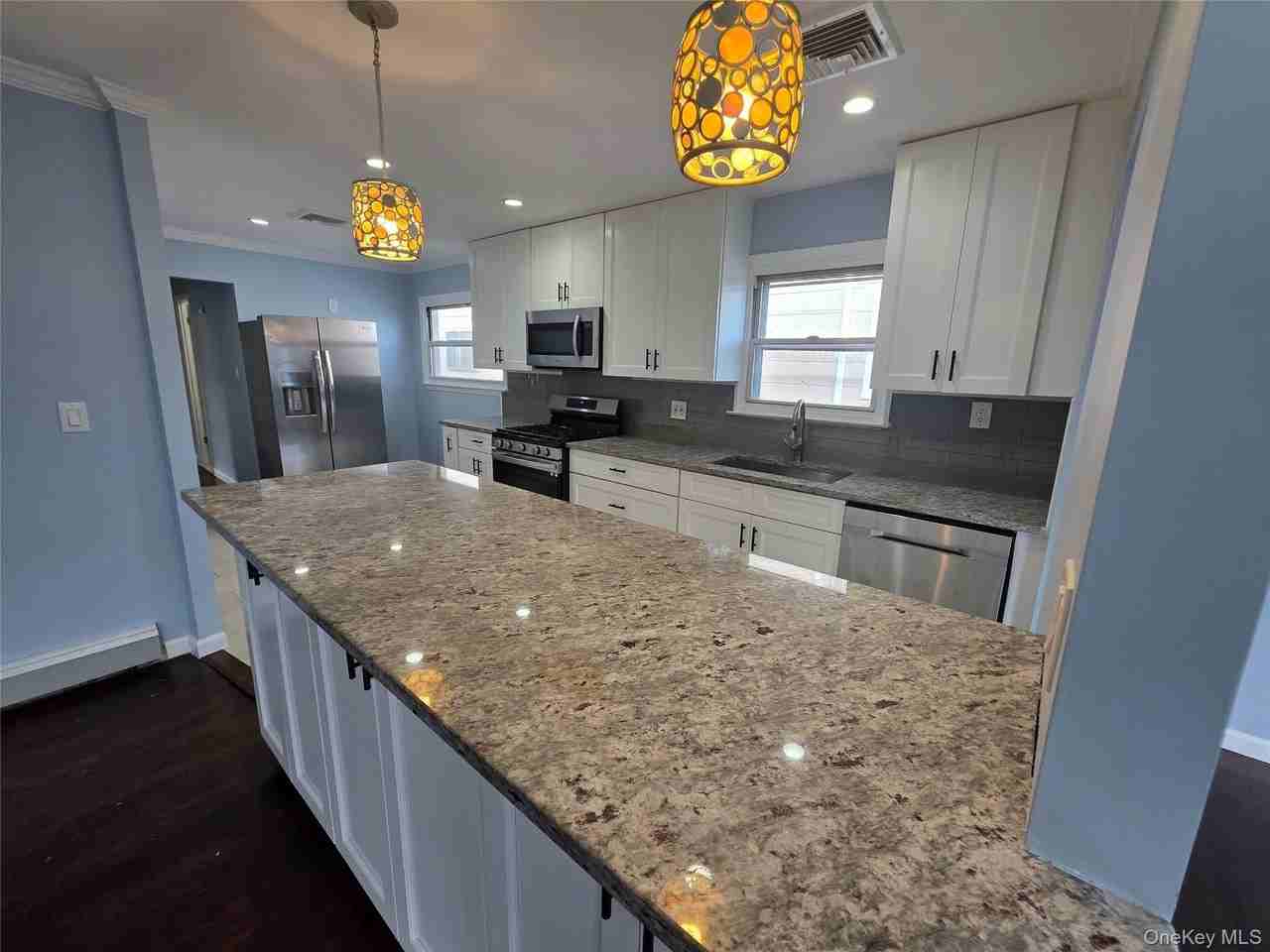 3223 Plunkett Ave #1 - Photo 4 of 10