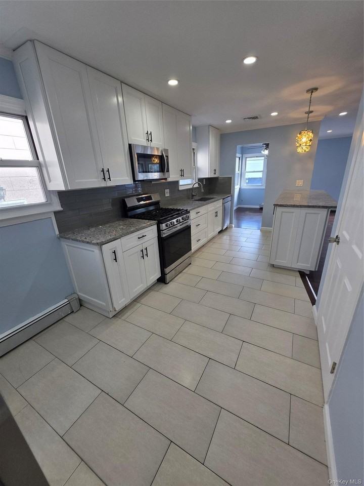3223 Plunkett Ave #1 - Photo 6 of 10