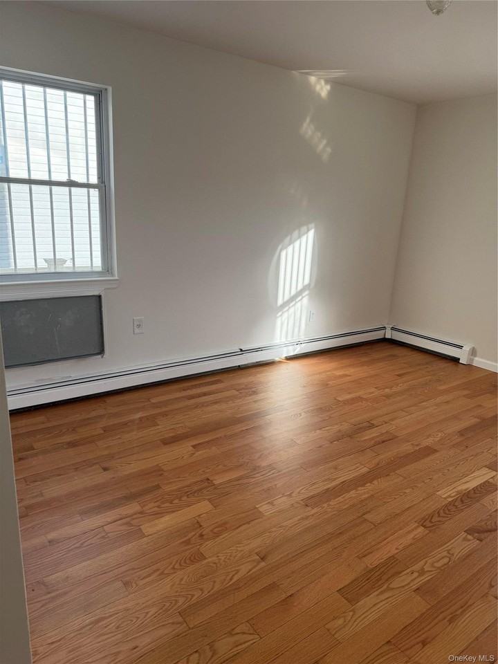 6211 Burchell Rd - Photo 3 of 4