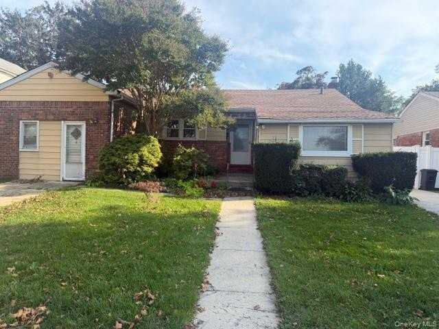 1503 Peninsula Blvd - Photo 2 of 2