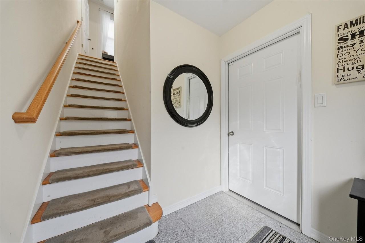 123 Clinton Ave #A - Photo 3 of 19