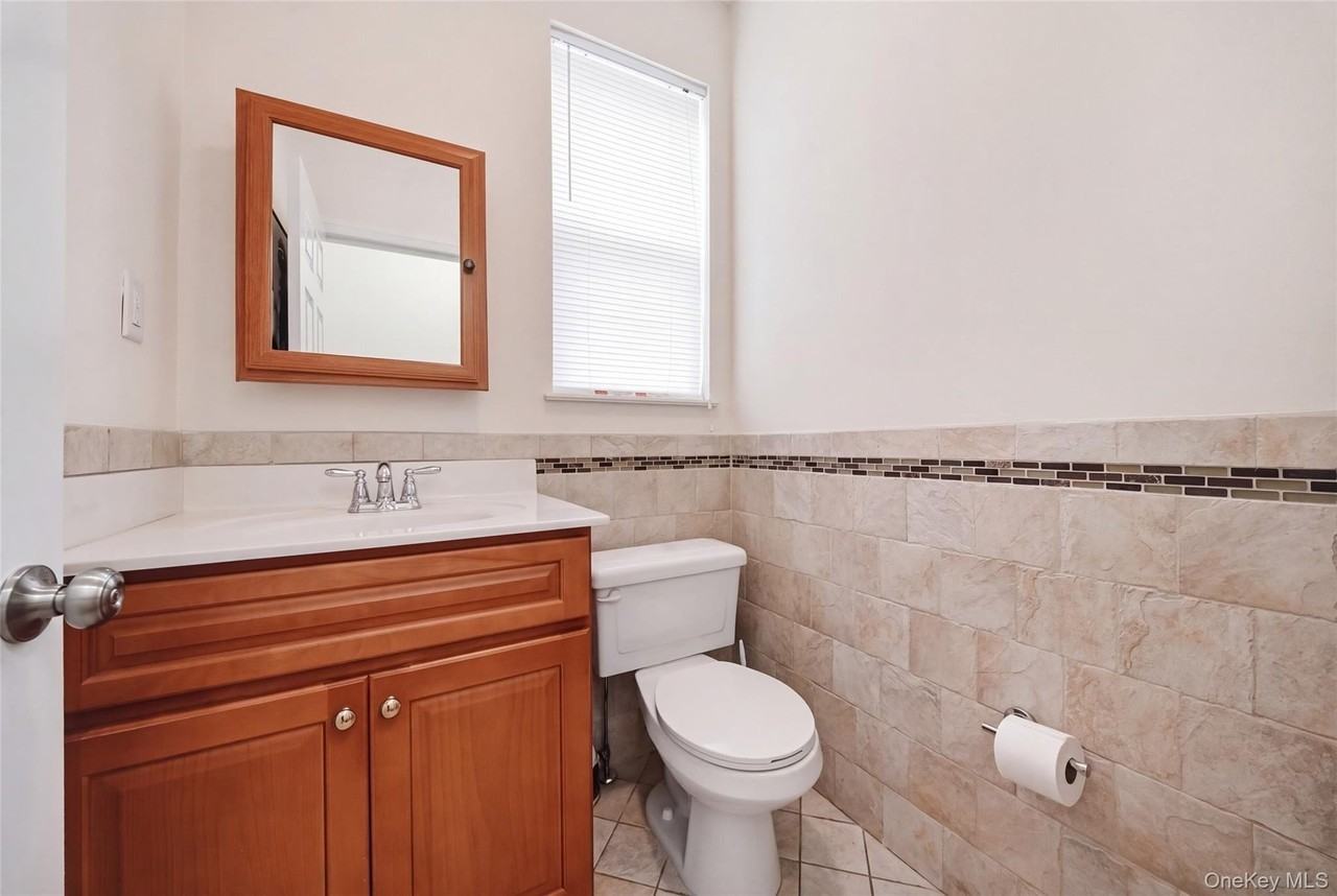 123 Clinton Ave #A - Photo 7 of 19