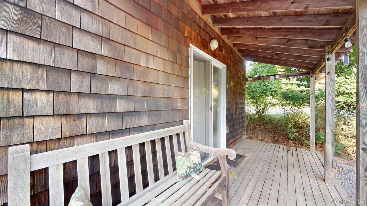14B Franklin Ave - Photo 2 of 13