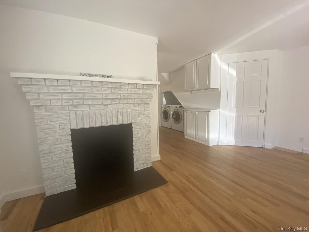 14B Franklin Ave - Photo 3 of 13
