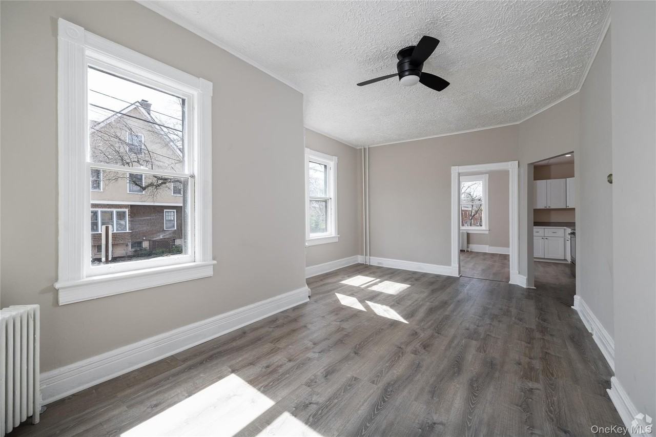 119 S Hamilton St - Photo 5 of 14