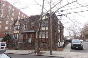 featured image of 4322 63rd St