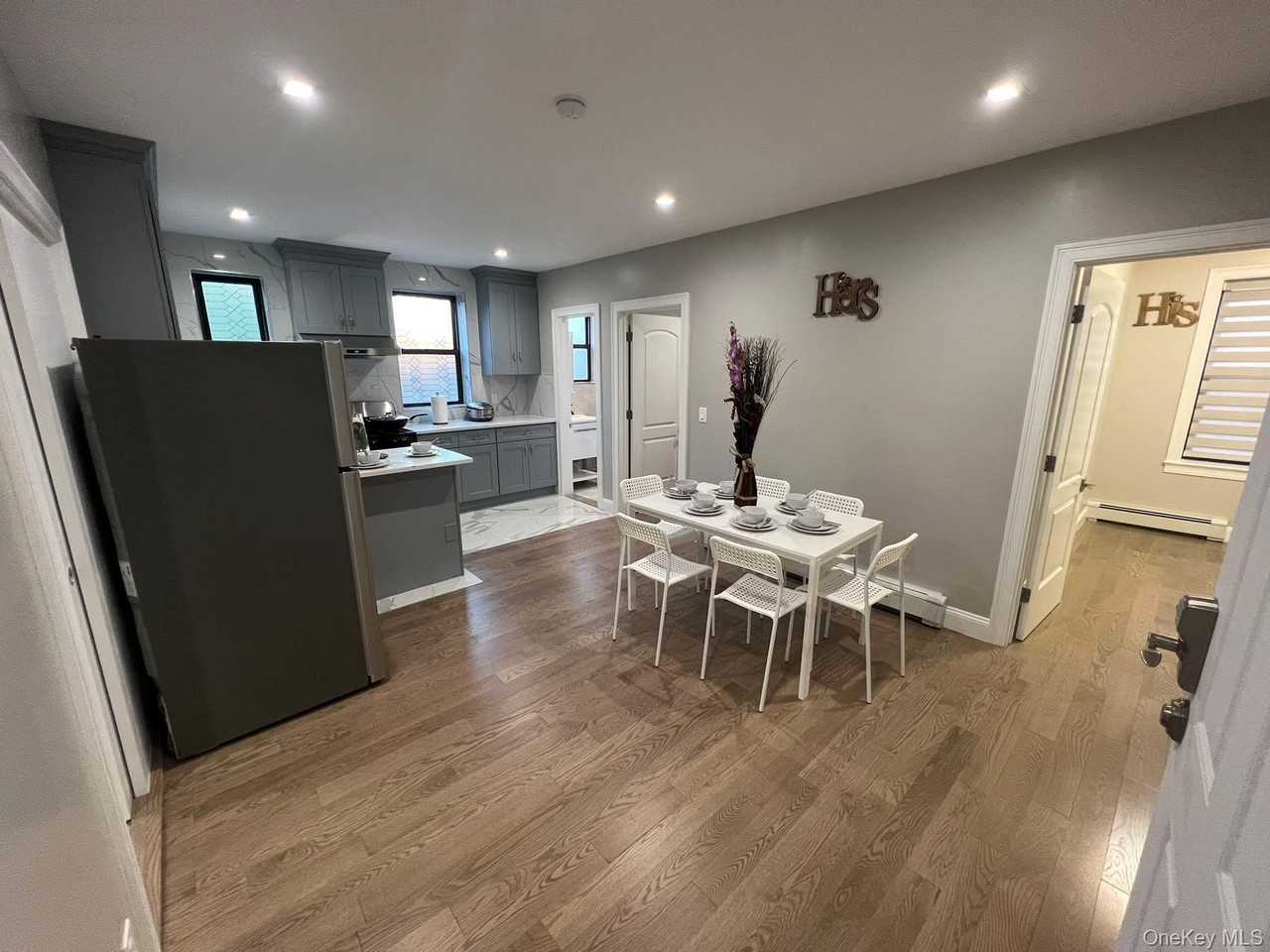 4322 63rd St - Photo 2 of 5
