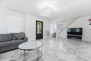 496 W Park Ave - Photo 1 of 1