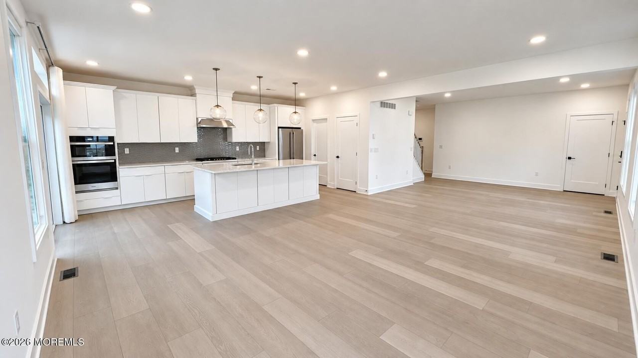 106 Mustang Dr - Photo 5 of 41