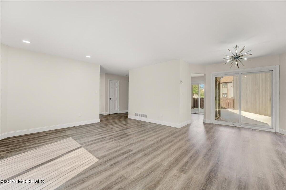 17 Emerald Ln - Photo 6 of 33