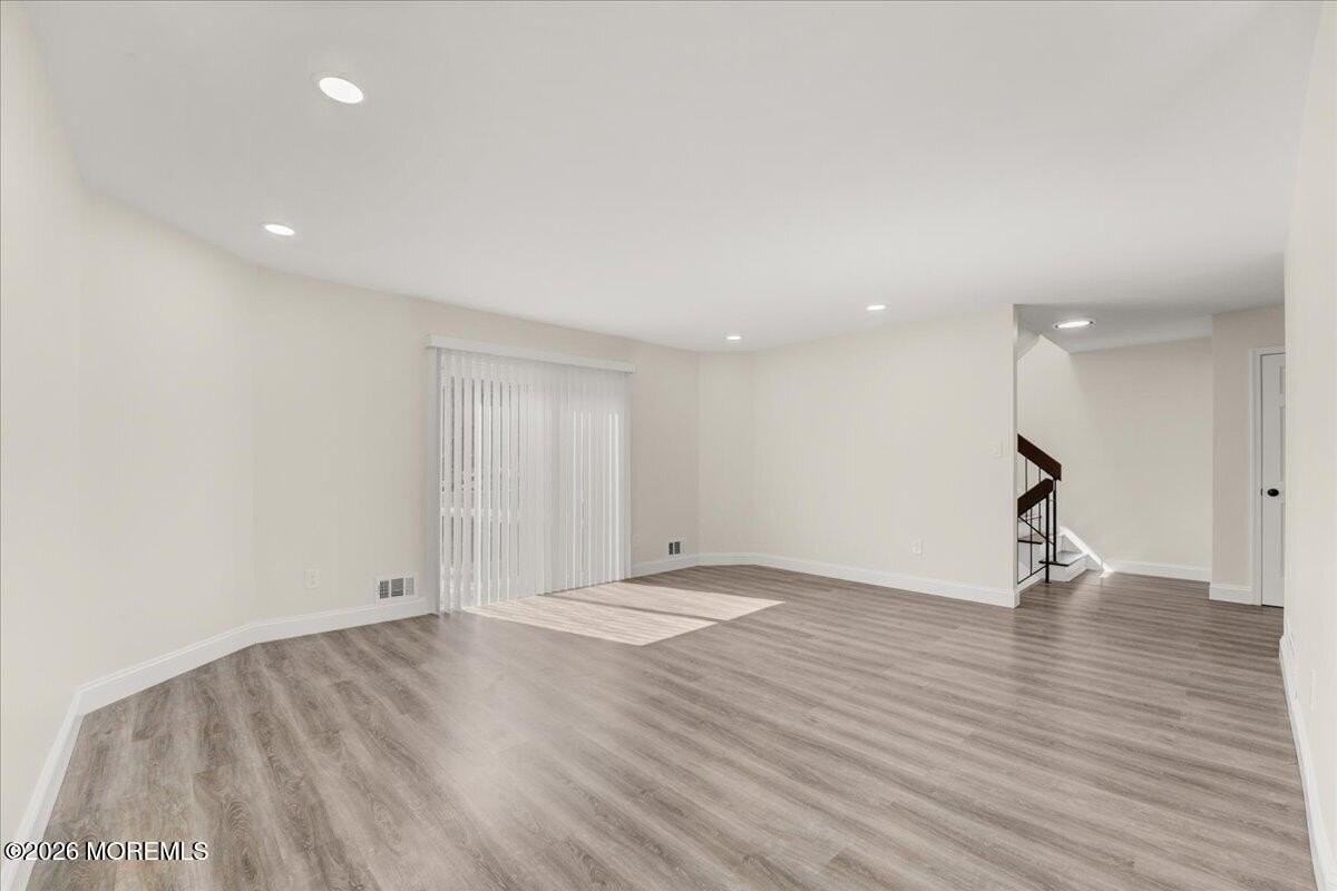 17 Emerald Ln - Photo 7 of 33
