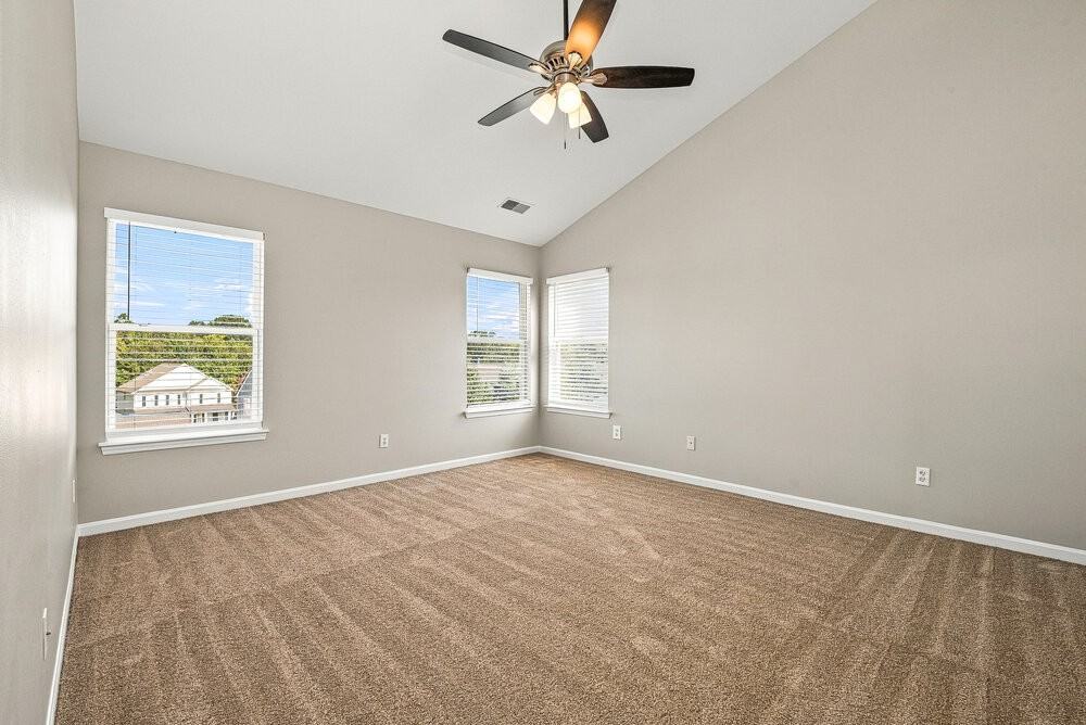 12927 Deaton Hill Dr - Photo 7 of 17