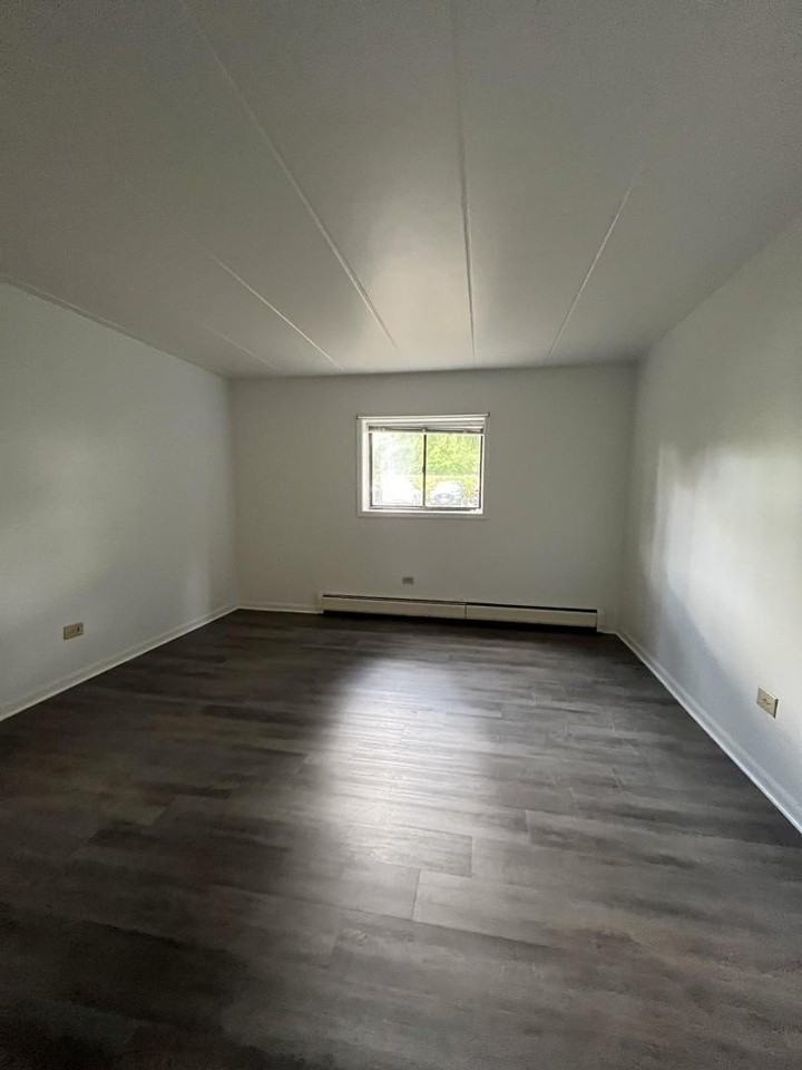 214 E Bailey Rd #B - Photo 6 of 14