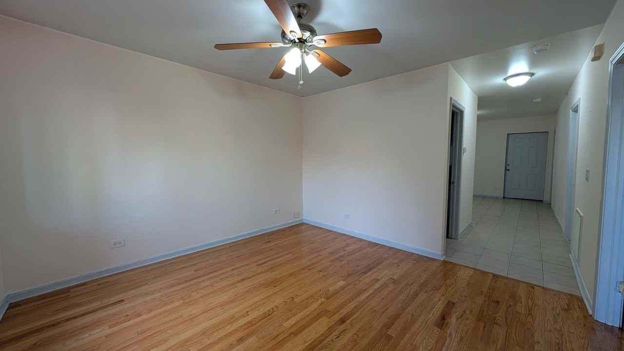 2441 W 46th St #1 - Photo 3 of 13
