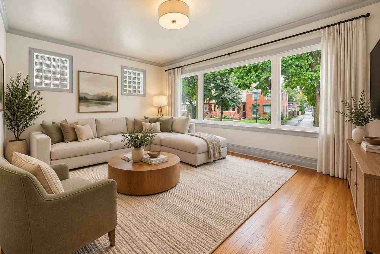 5455 N Lieb Ave - Photo 4 of 27