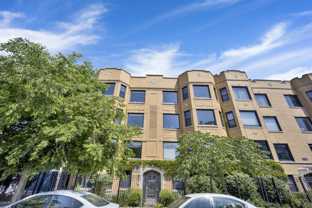 3106 W Lyndale St #3B - Photo 1 of 1
