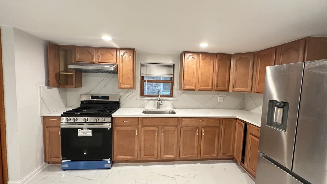 5632 N Saint Louis Ave #G - Photo 4 of 10