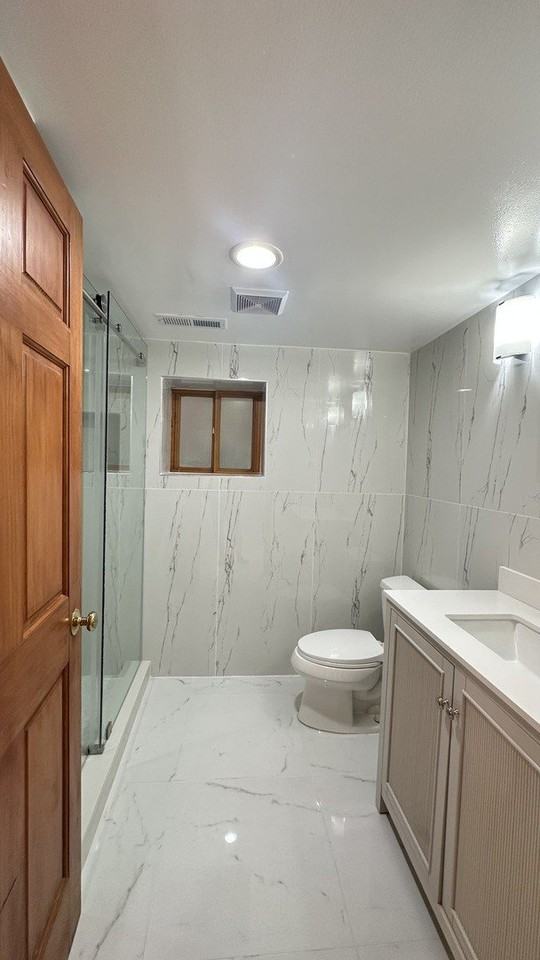 5632 N Saint Louis Ave #G - Photo 5 of 10