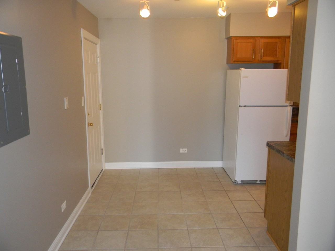 10608 Brooks Ln #C2 - Photo 5 of 11
