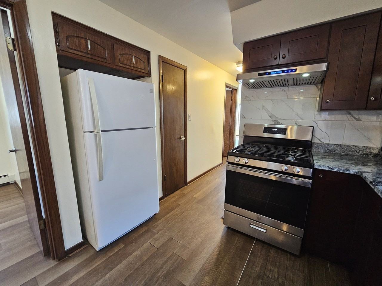 5968 S Archer Ave #2 - Photo 5 of 9