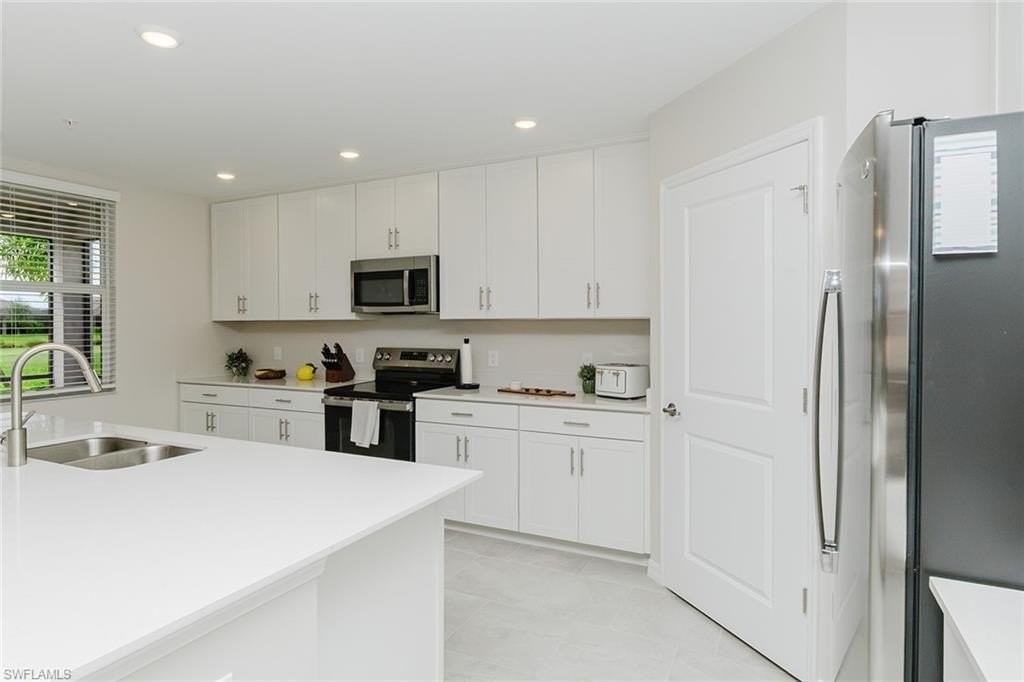 5615 Newcastle Ct #5212 - Photo 6 of 47