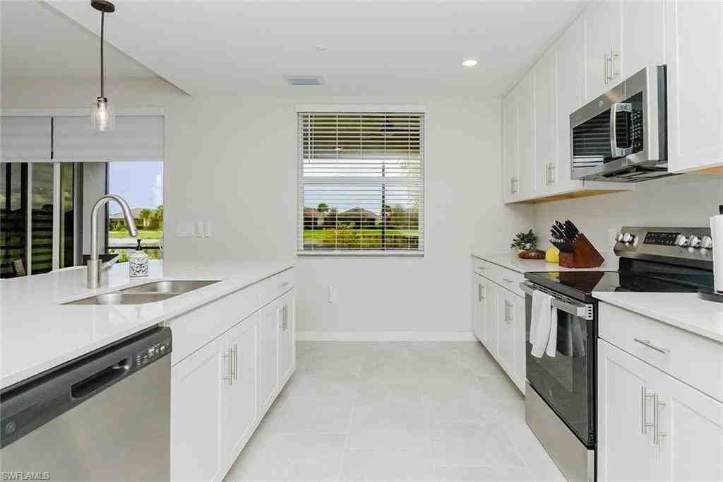 5615 Newcastle Ct #5212 - Photo 7 of 47