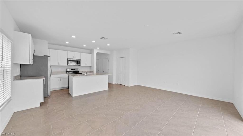 17526 Paradiso Way - Photo 3 of 10
