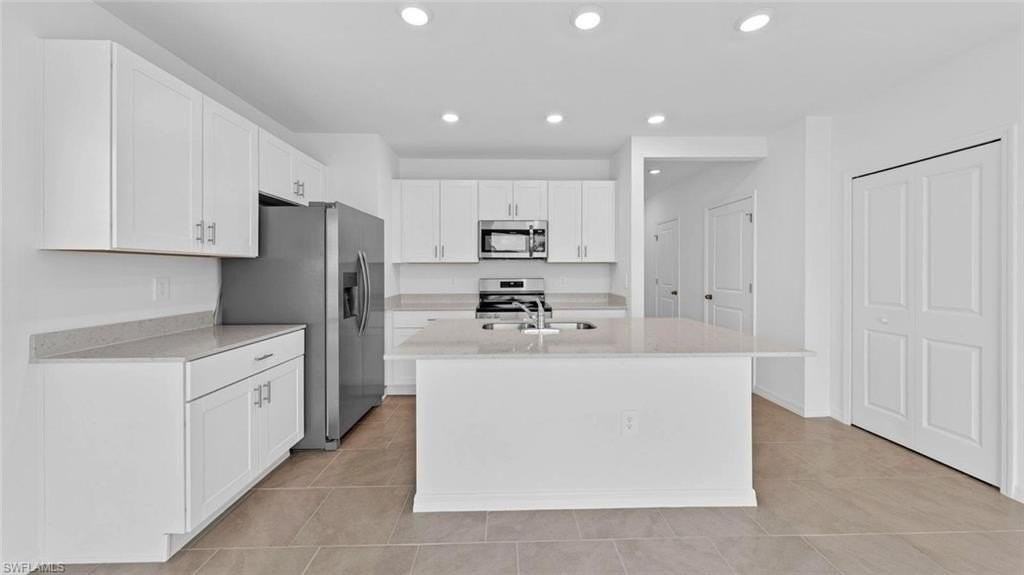 17526 Paradiso Way - Photo 4 of 10