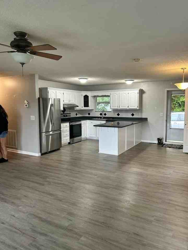 281A Cherrywood Cir - Photo 2 of 2