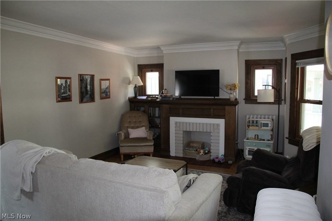 17603 Archdale Ave - Photo 5 of 16